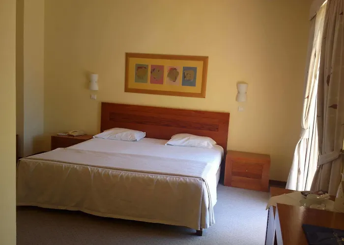 Hotel Euro Moniz Porto Moniz
