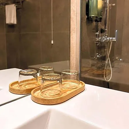 Euro Moniz Hotel