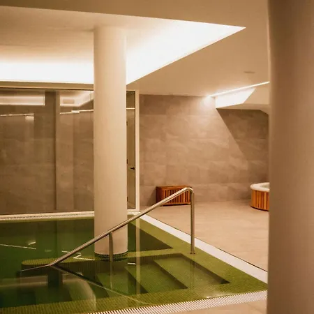 Euro Moniz Hotel 4*