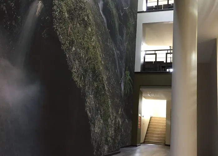 欧罗莫尼斯酒店 酒店